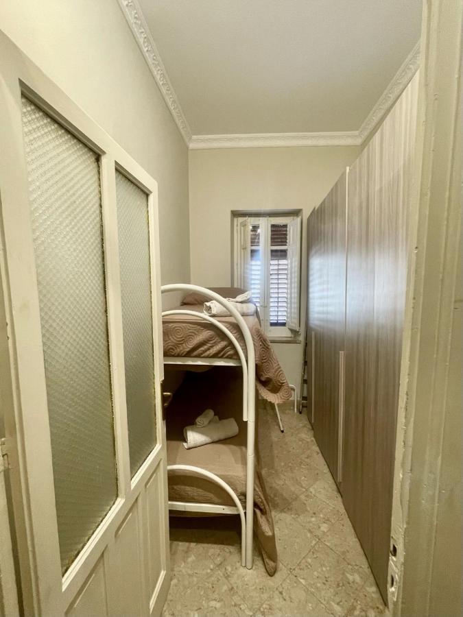 Apartament Dimora Di Maury A Due Passi Dai Trasporti E Da Ballaro 巴勒莫 外观 照片