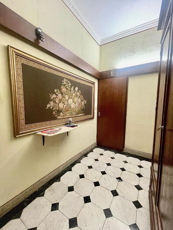 Apartament Dimora Di Maury A Due Passi Dai Trasporti E Da Ballaro 巴勒莫 外观 照片