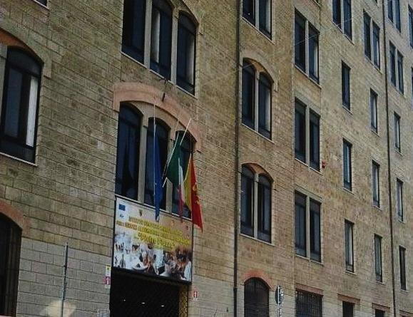 Apartament Dimora Di Maury A Due Passi Dai Trasporti E Da Ballaro 巴勒莫 外观 照片